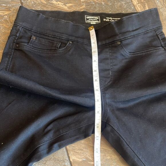 Signature Levi Strauss Gold Label Womens Totally Shaping Pull-On Skinny Jeans - Picture 11 of 16